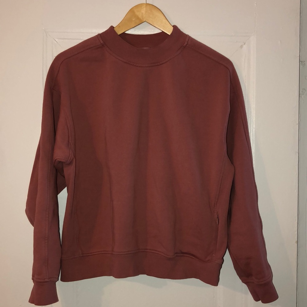 Lululemon Chill On Pullover with Zip Pocket Size 6